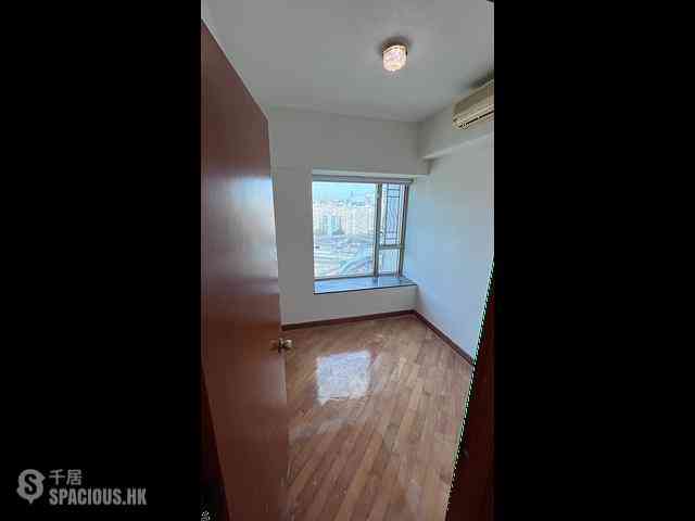 West Kowloon - Sorrento Phase 2 Block 1 08