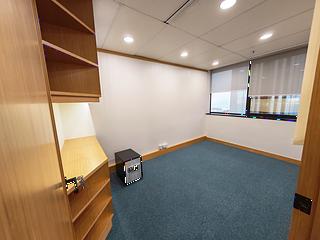 Sheung Wan - Wing On Centre 03