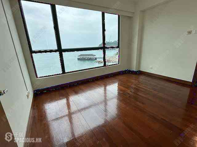 Stanley - Stanley Beach Villa 02