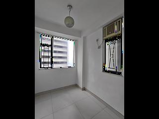 Shek Tong Tsui - Kong Chian Tower 04