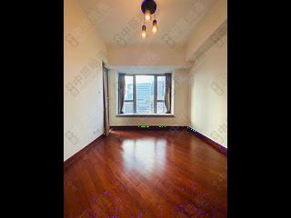 Wan Chai - The Avenue Phase 1 Block 5 03
