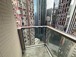 Wan Chai - The Avenue Phase 1 Block 5 05