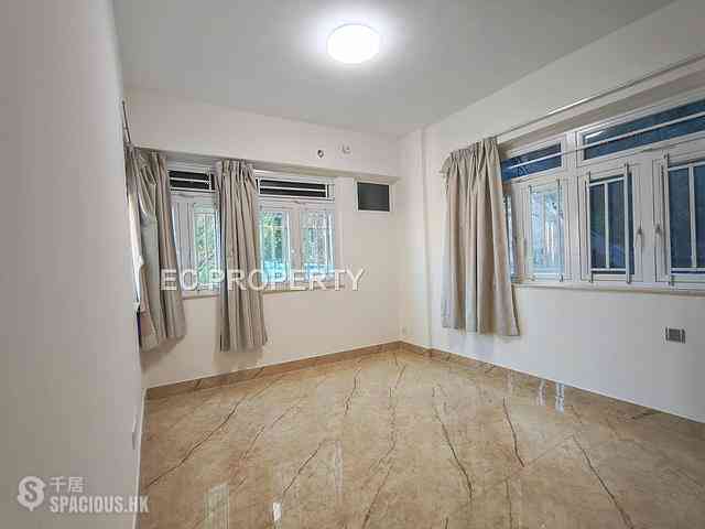 Braemar Hill - Coral Court 08