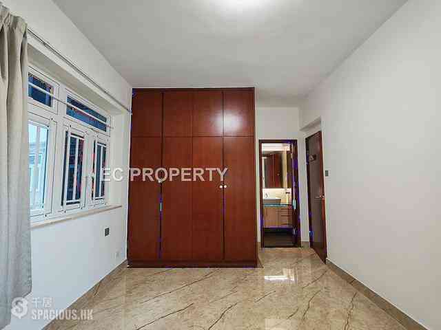 Braemar Hill - Coral Court 09