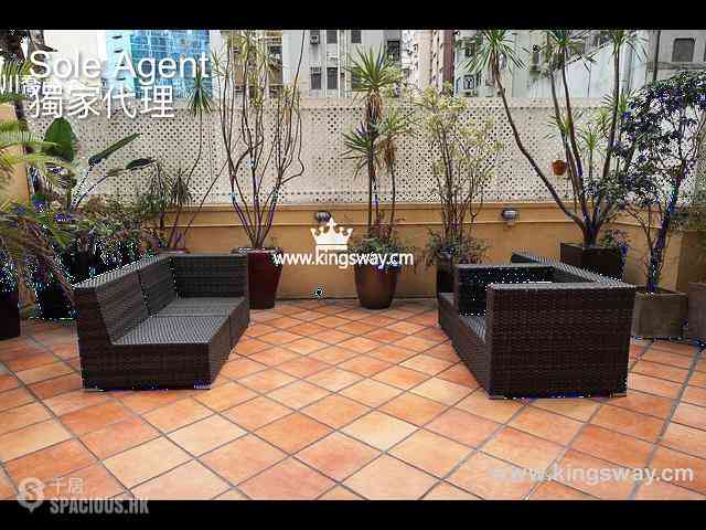 Soho - Sunrise House 01