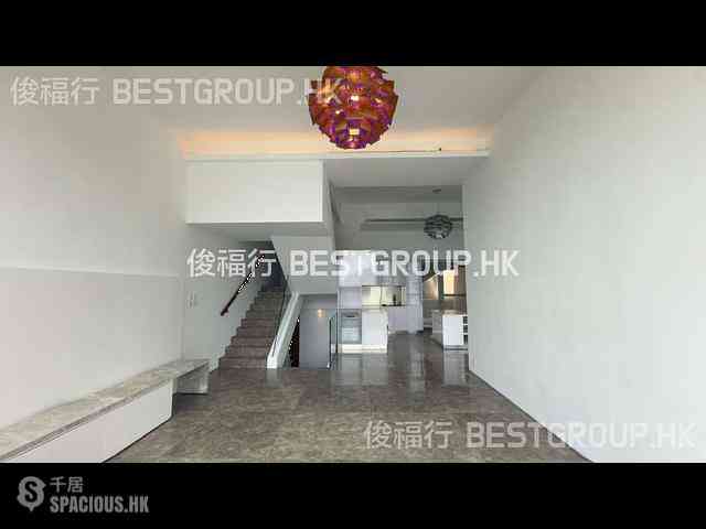 Repulse Bay - The Beachfront 05