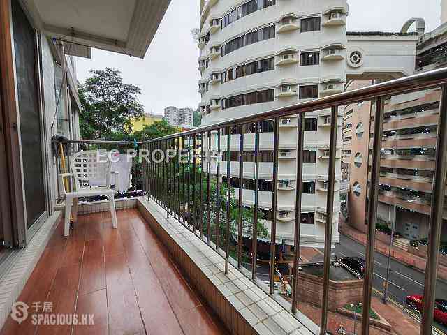 Wan Chai - Phoenix Court 01