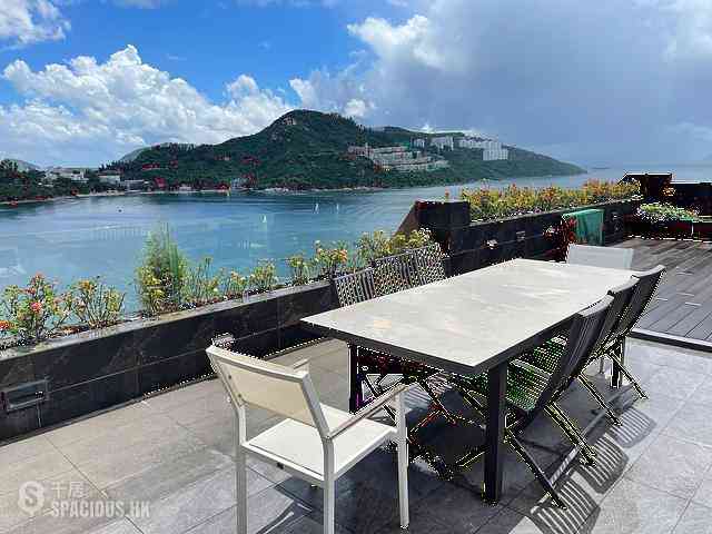Chung Hom Kok - Cypresswaver Villas 01
