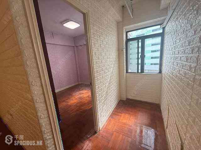Sai Ying Pun - Hing Wah House 03