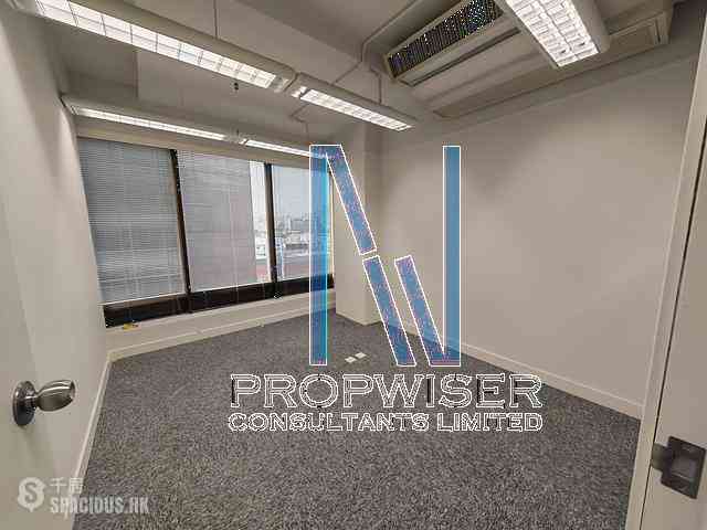 Tsim Sha Tsui East - New Mandarin Plaza - Tower A 03