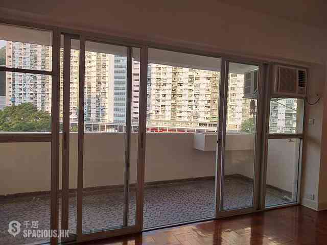 Tai Hang - Kan Oke House 01