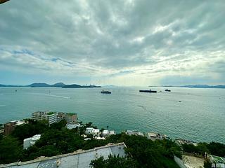 Pok Fu Lam - Villas Sorrento 04