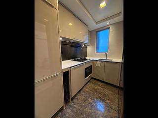Tung Chung - Century Link Phase 1 Tower 6A 02