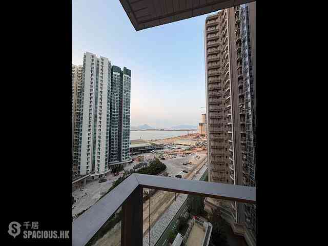 Tung Chung - Century Link Phase 1 Tower 6A 03