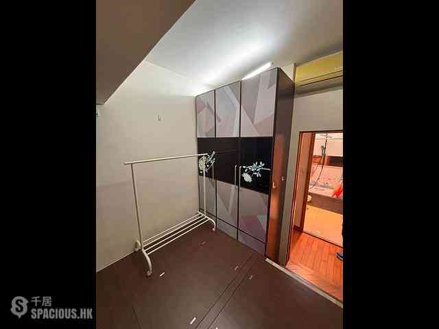 Tung Chung - Coastal Skyline Phase 4 Le Bleu Deux Block 2 06