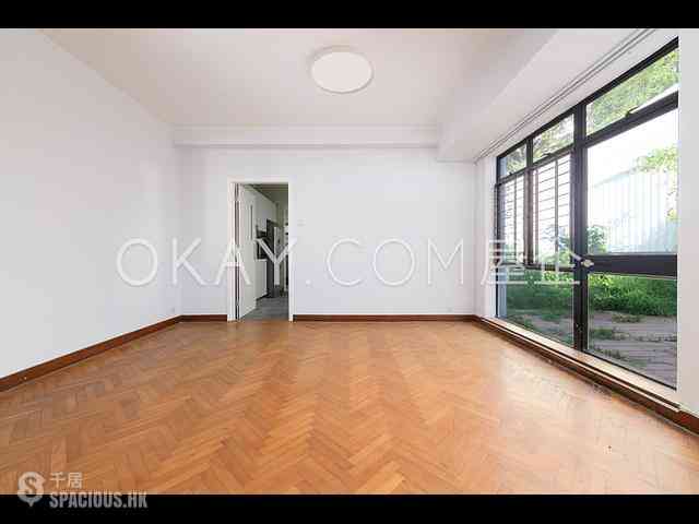 Pok Fu Lam - Pine Grove Block 4 06