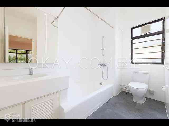 Pok Fu Lam - Pine Grove Block 4 12