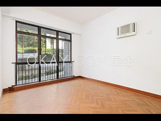 Pok Fu Lam - Pine Grove Block 4 14