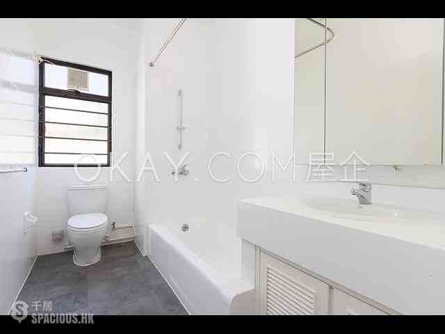 Pok Fu Lam - Pine Grove Block 4 16