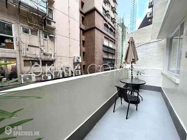Soho - 6-8, Staunton Street 02