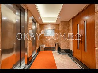 司徒拔道 - 松柏新邨 13