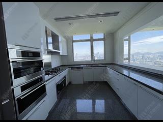 The Peak - Interocean Court 05