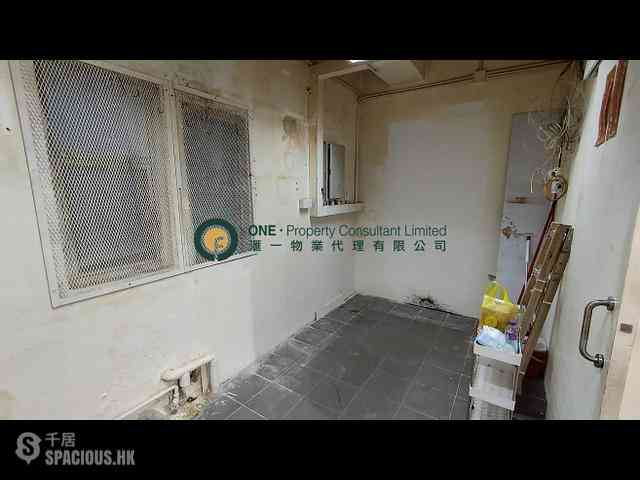 Sai Ying Pun - Chun King Court 05