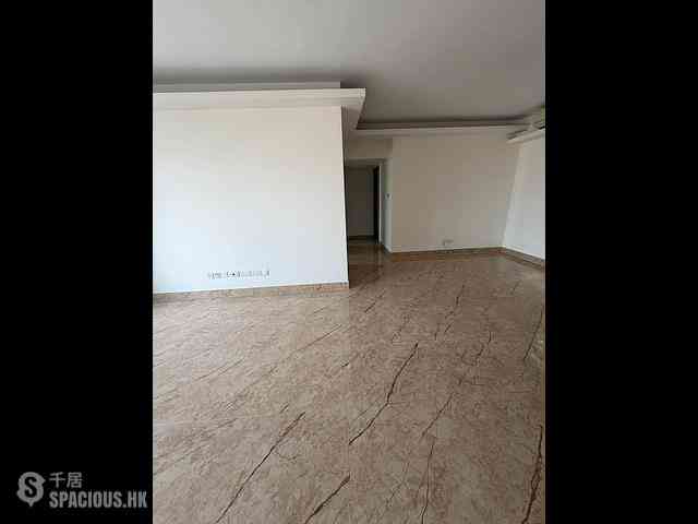 Braemar Hill - Coral Court 04