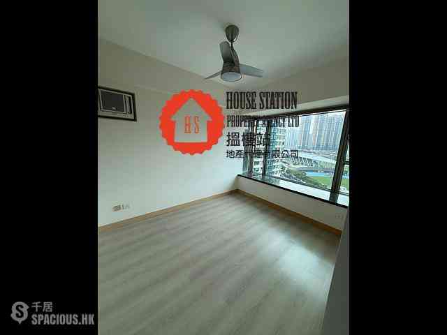 Tseung Kwan O - Tseung Kwan O Plaza Phase 2 Block 8 04