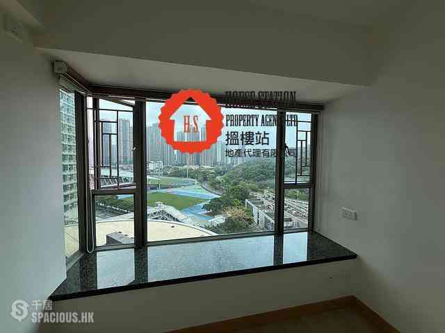 Tseung Kwan O - Tseung Kwan O Plaza Phase 2 Block 8 06