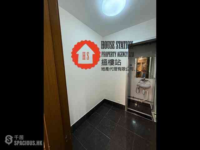Tseung Kwan O - Tseung Kwan O Plaza Phase 2 Block 8 13