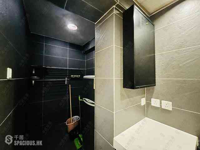 Wan Chai - Phoenix Court Block 3 14