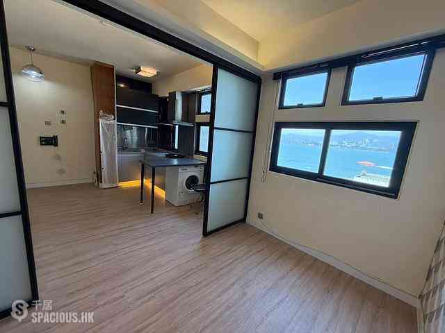 Sai Ying Pun - Hing Tai Building 01