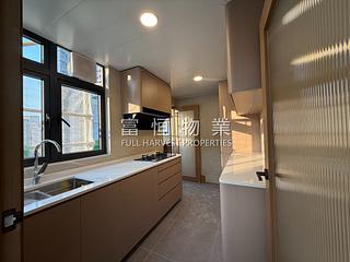 Happy Valley - Sun And Moon Building 04