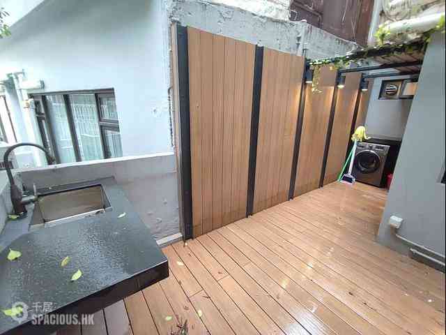 Sheung Wan - 256-258, Hollywood Road 02