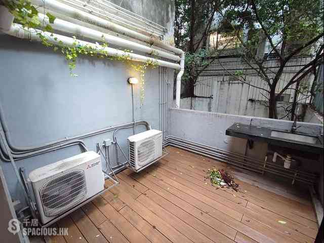 Sheung Wan - 256-258, Hollywood Road 03