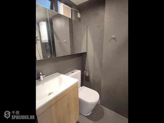 Sheung Wan - 256-258, Hollywood Road 12