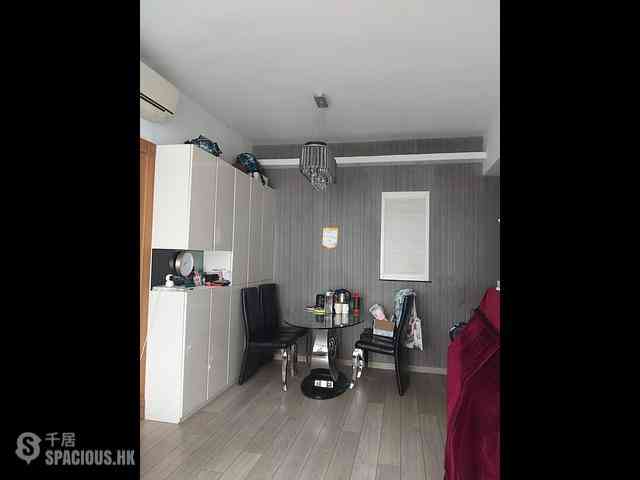 Fortress Hill - Le Sommet Block 2 02