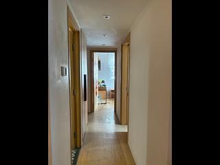 Lam Tin - Kai Tin Towers Block B 02