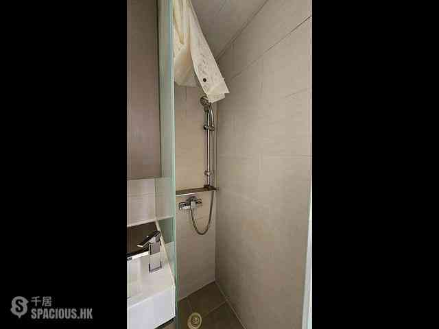 Sai Ying Pun - 393, Queen's Road West 04