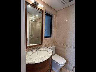 Shek Tong Tsui - One South Lane 06