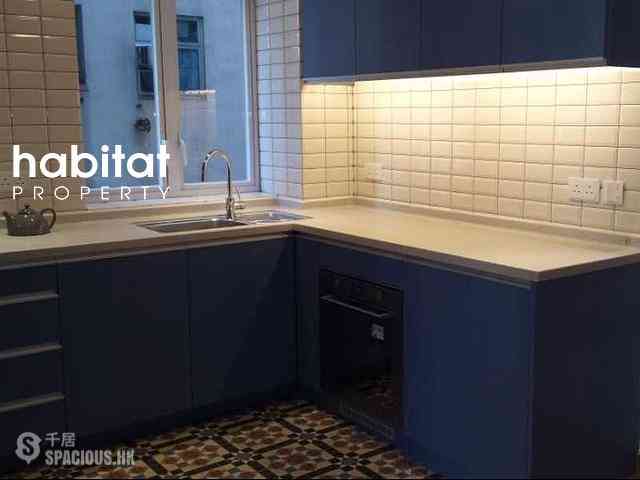 Causeway Bay - Lai Yuen Apartments 02