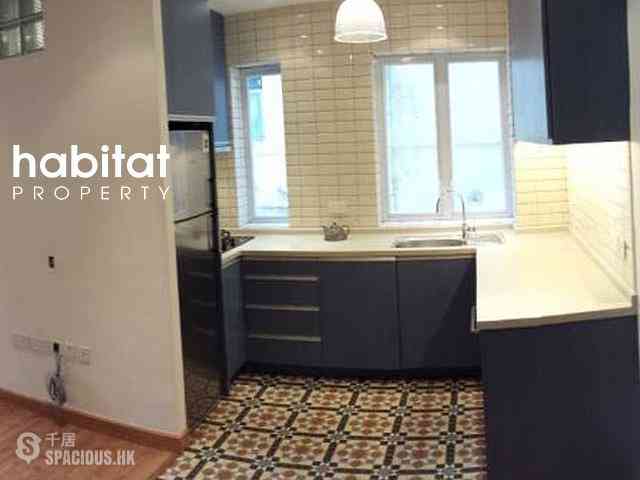 Causeway Bay - Lai Yuen Apartments 03