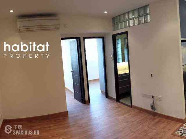 Causeway Bay - Lai Yuen Apartments 04