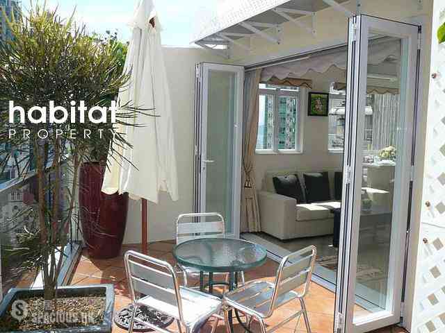 Soho - Caravan Court 01