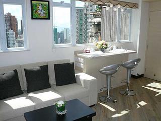 Soho - Caravan Court 03