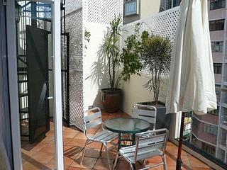 Soho - Caravan Court 04