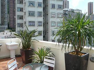 Soho - Caravan Court 05