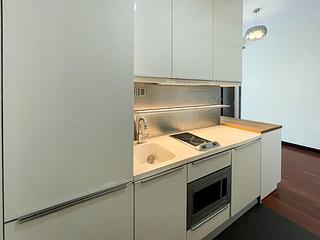 Wan Chai - J Residence 08