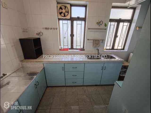 Stubbs Road - Miramar Villa 06